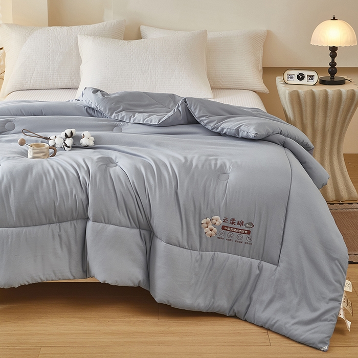 91家纺网 家纺一手货源 找家纺 中国龙家纺 2025新款亲肤水洗棉棉花被被子被芯 云眠-蓝