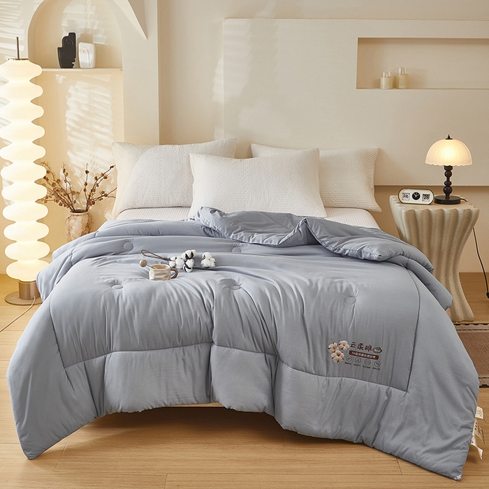 91家纺网 家纺一手货源 找家纺 中国龙家纺 2025新款亲肤水洗棉棉花被被子被芯 云眠-蓝