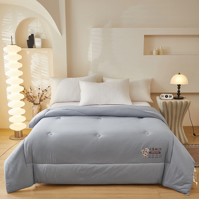 91家纺网 家纺一手货源 找家纺 中国龙家纺 2025新款亲肤水洗棉棉花被被子被芯 云眠-蓝