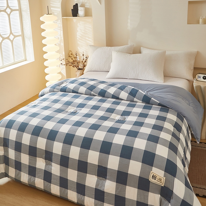 91家纺网 家纺一手货源 找家纺 中国龙家纺 2025新款亲肤水洗棉棉花被被子被芯 蓝中格