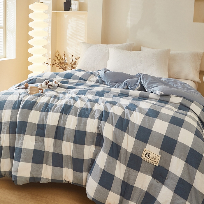 91家纺网 家纺一手货源 找家纺 中国龙家纺 2025新款亲肤水洗棉棉花被被子被芯 蓝中格