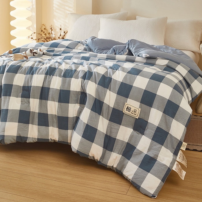 91家纺网 家纺一手货源 找家纺 中国龙家纺 2025新款亲肤水洗棉棉花被被子被芯 蓝中格