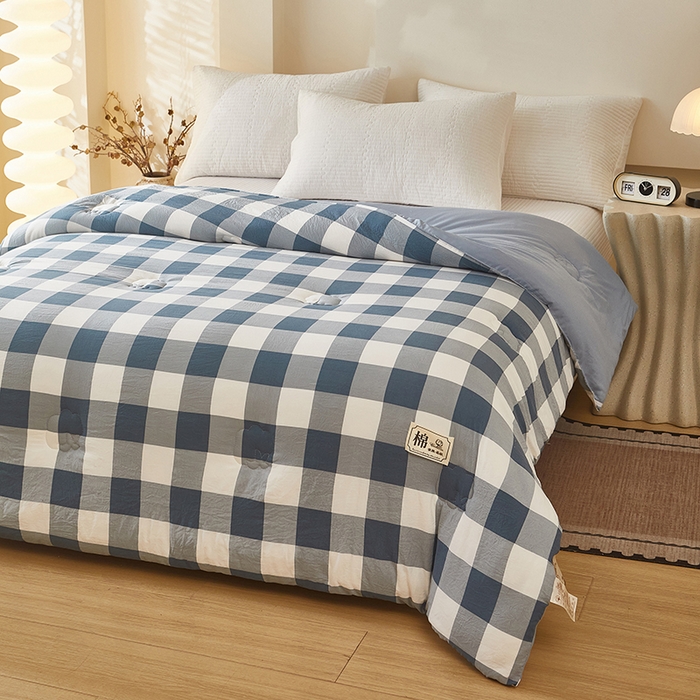 91家纺网 家纺一手货源 找家纺 中国龙家纺 2025新款亲肤水洗棉棉花被被子被芯 蓝中格