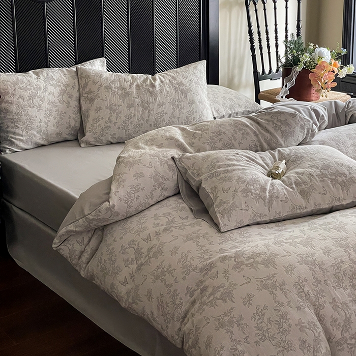 91家纺网 家纺一手货源 找家纺 宜代光年 2025新款色织水洗棉提花四件套（第一批） 踏花香 灰