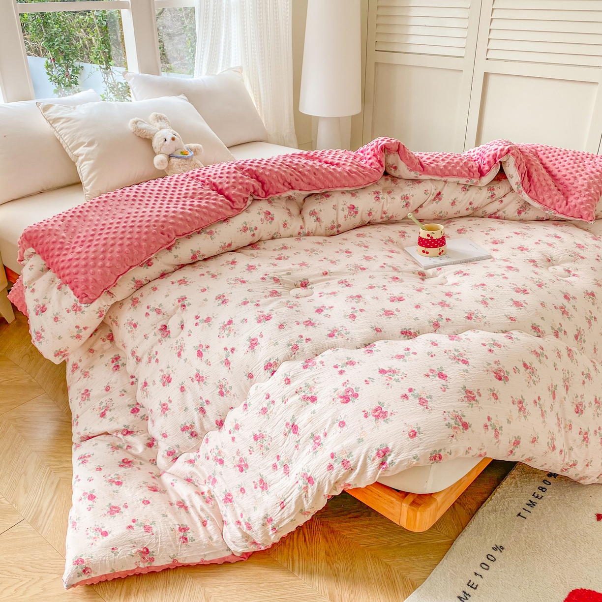 91家纺网 家纺一手货源 找家纺 （总）美宜家 2025新款豆豆绒冬被子皱皱棉提花春秋被芯豆豆被