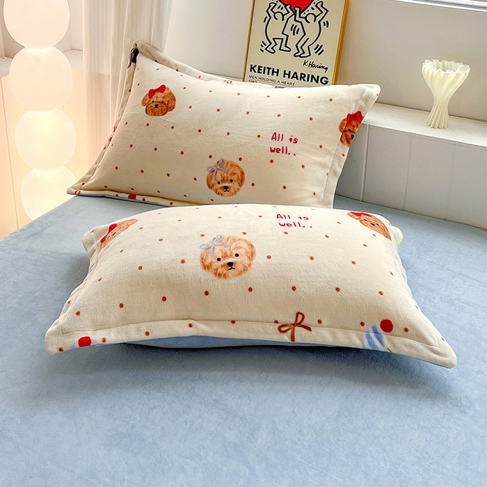 91家纺网 家纺一手货源 找家纺 简一 2025新款小清新牛奶绒印花四件套-卡通系列波点狗狗-兰