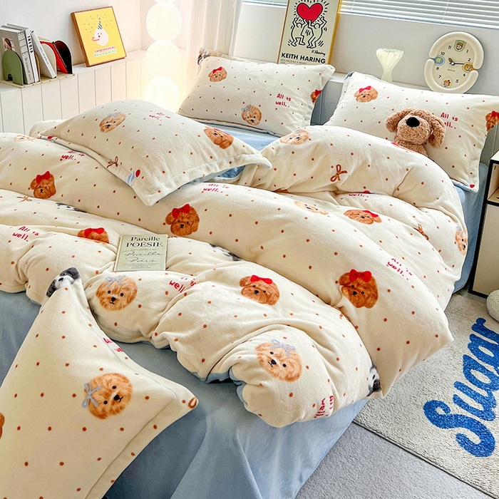 91家纺网 家纺一手货源 找家纺 简一 2025新款小清新牛奶绒印花四件套-卡通系列波点狗狗-兰