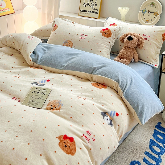 91家纺网 家纺一手货源 找家纺 简一 2025新款小清新牛奶绒印花四件套-卡通系列波点狗狗-兰