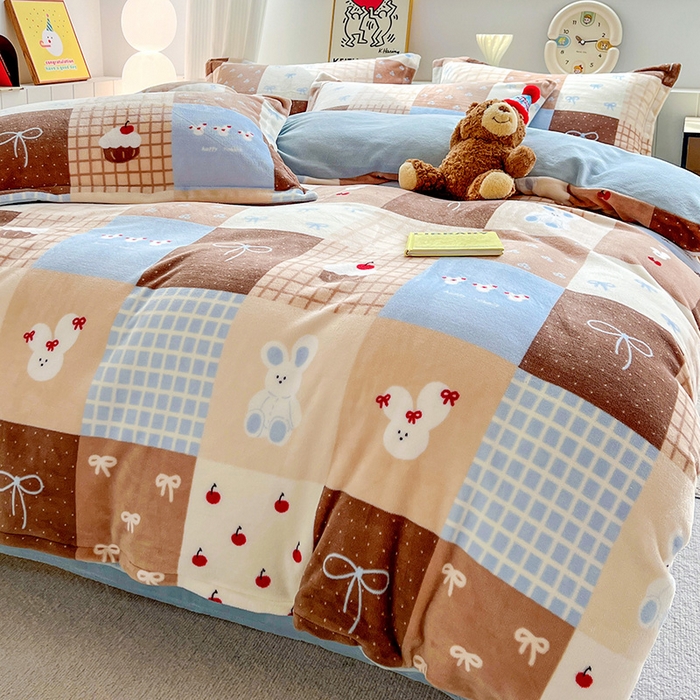 91家纺网 家纺一手货源 找家纺 简一 2025新款小清新牛奶绒印花四件套-卡通系列格子美拉兔