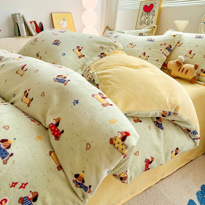 91家纺网 家纺一手货源 找家纺 简一 2025新款小清新牛奶绒印花四件套-卡通系列腊肠狗联盟