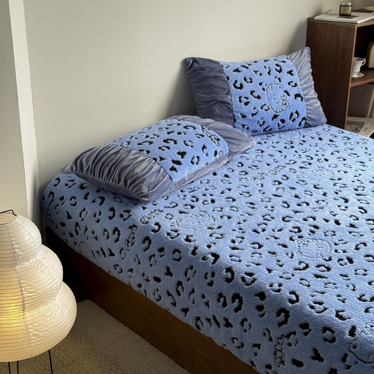 91家纺网 家纺一手货源 找家纺 新印象 2025新款阳离子绒保暖床笠 阳离子绒-斑豹蓝