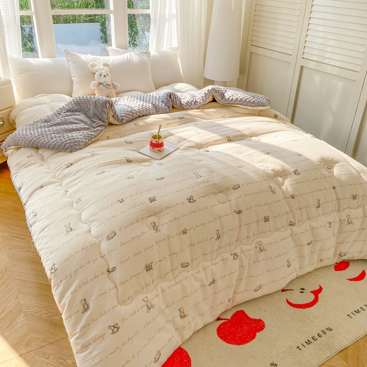 91家纺网 家纺一手货源 找家纺 美宜家 2025新款豆豆绒冬被子皱皱棉提花春秋被芯豆豆被 吉利熊