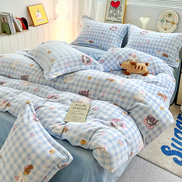 91家纺网 家纺一手货源 找家纺 简一 2025新款小清新牛奶绒印花四件套-卡通系列萌宠乐园