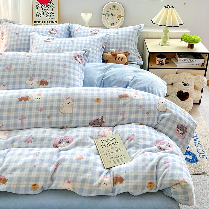 91家纺网 家纺一手货源 找家纺 简一 2025新款小清新牛奶绒印花四件套-卡通系列萌宠乐园