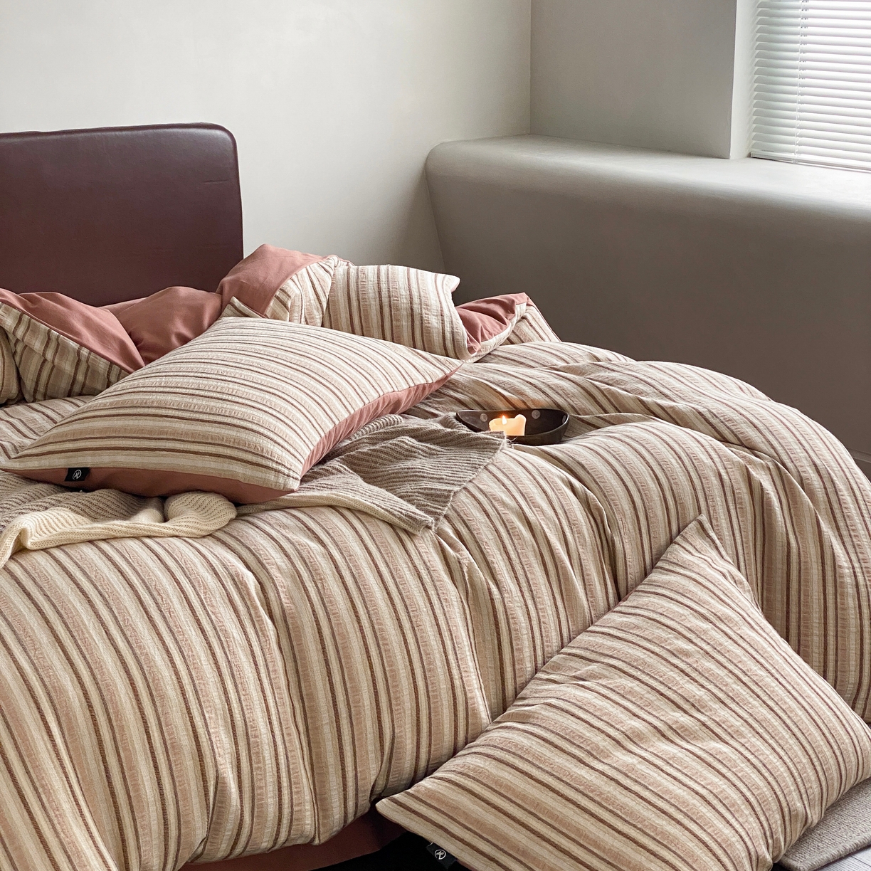 91家纺网 家纺一手货源 找家纺 旷野 2025新款全棉华夫格提花磨毛四件套 吉野-丝绒红