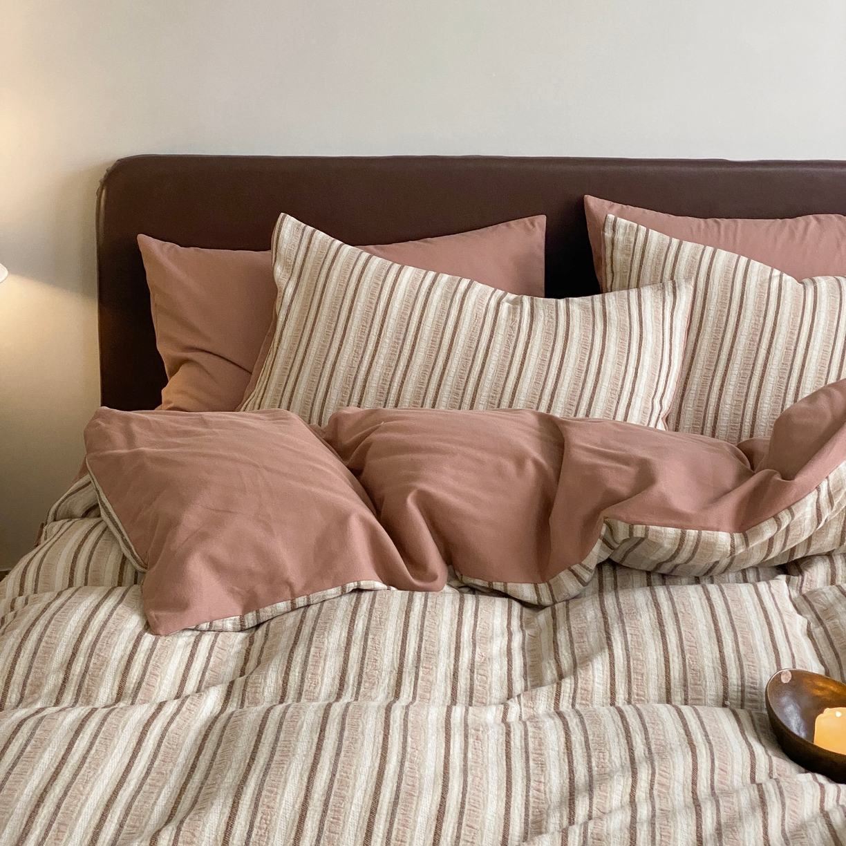 91家纺网 家纺一手货源 找家纺 旷野 2025新款全棉华夫格提花磨毛四件套 吉野-丝绒红