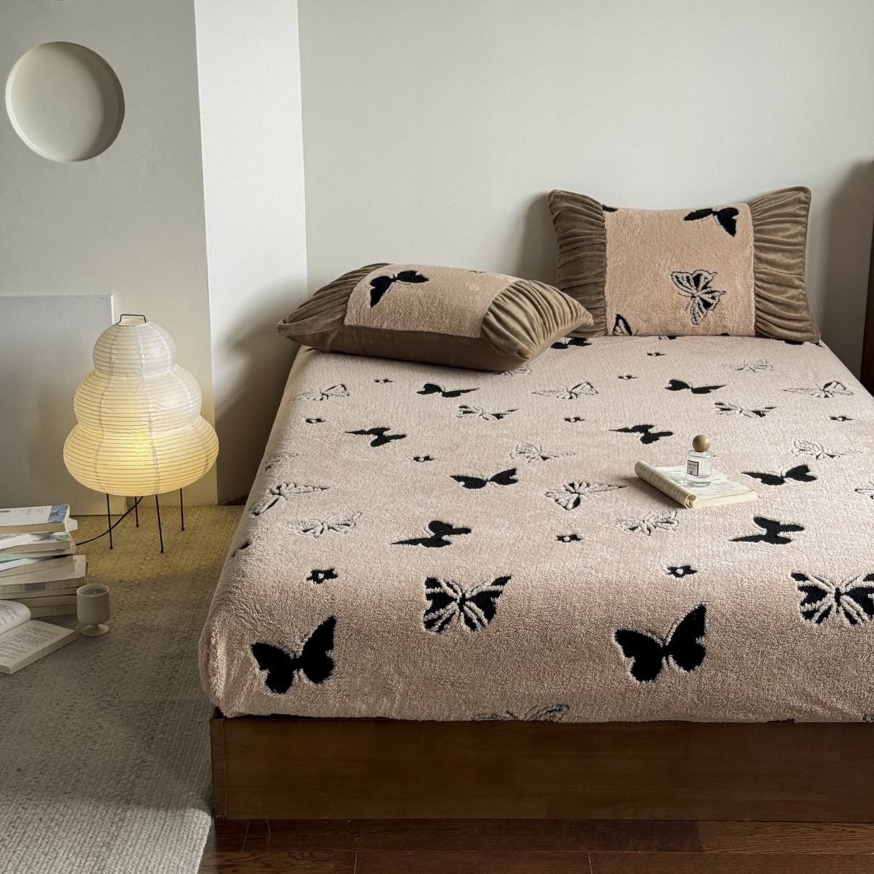 91家纺网 家纺一手货源 找家纺 新印象 2025新款阳离子绒保暖床笠 阳离子绒-蝶季