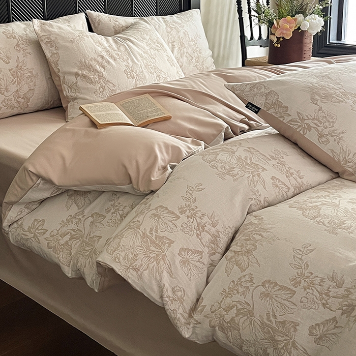 91家纺网 家纺一手货源 找家纺 宜代光年 2025新款色织水洗棉提花四件套（第一批） 执笔水墨 咖