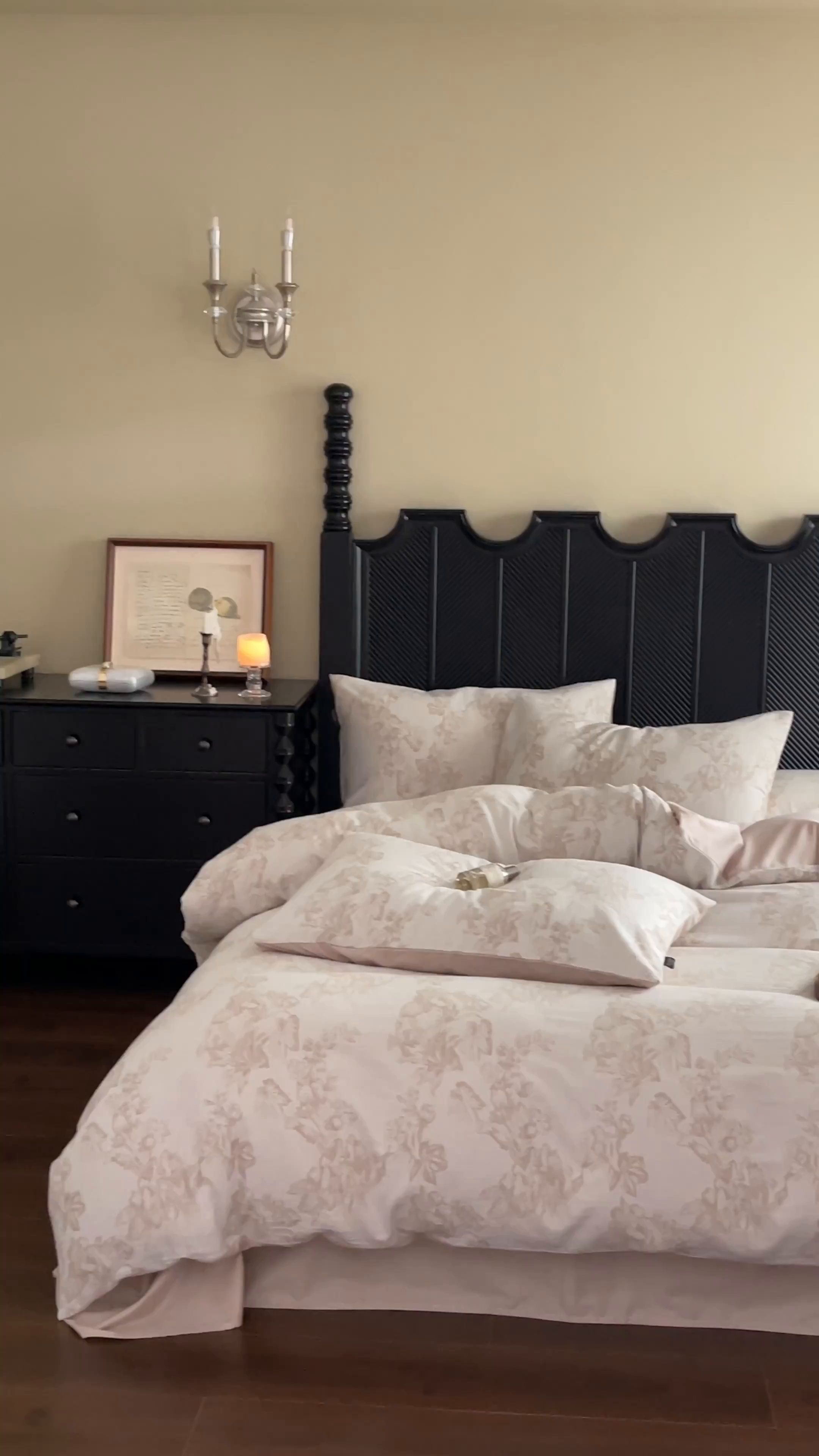 91家纺网 家纺一手货源 找家纺 宜代光年 2025新款色织水洗棉提花四件套（第一批） 执笔水墨 咖