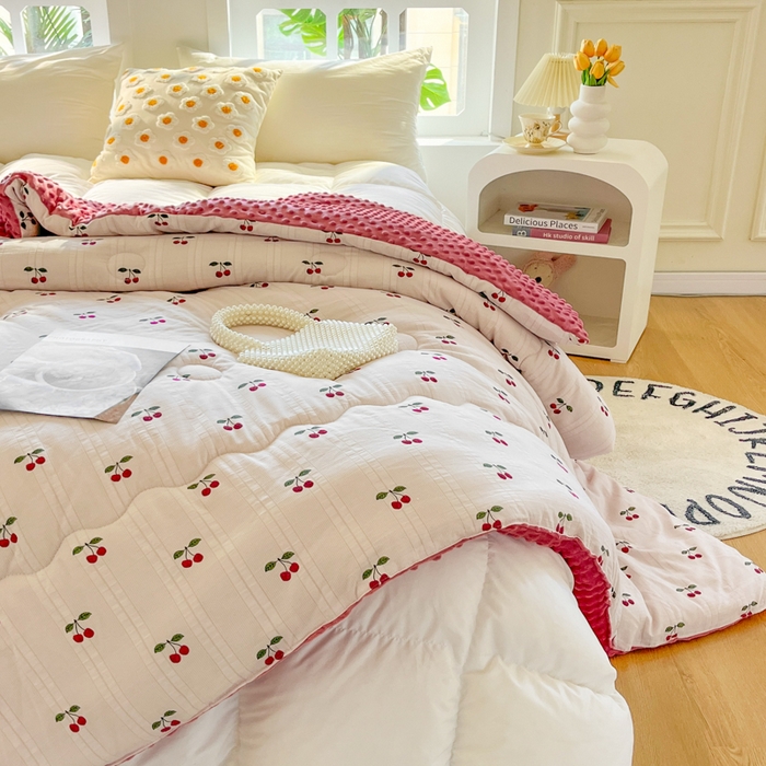 91家纺网 家纺一手货源 找家纺 美宜家 2025新款豆豆绒冬被子皱皱棉提花春秋被芯豆豆被 花季