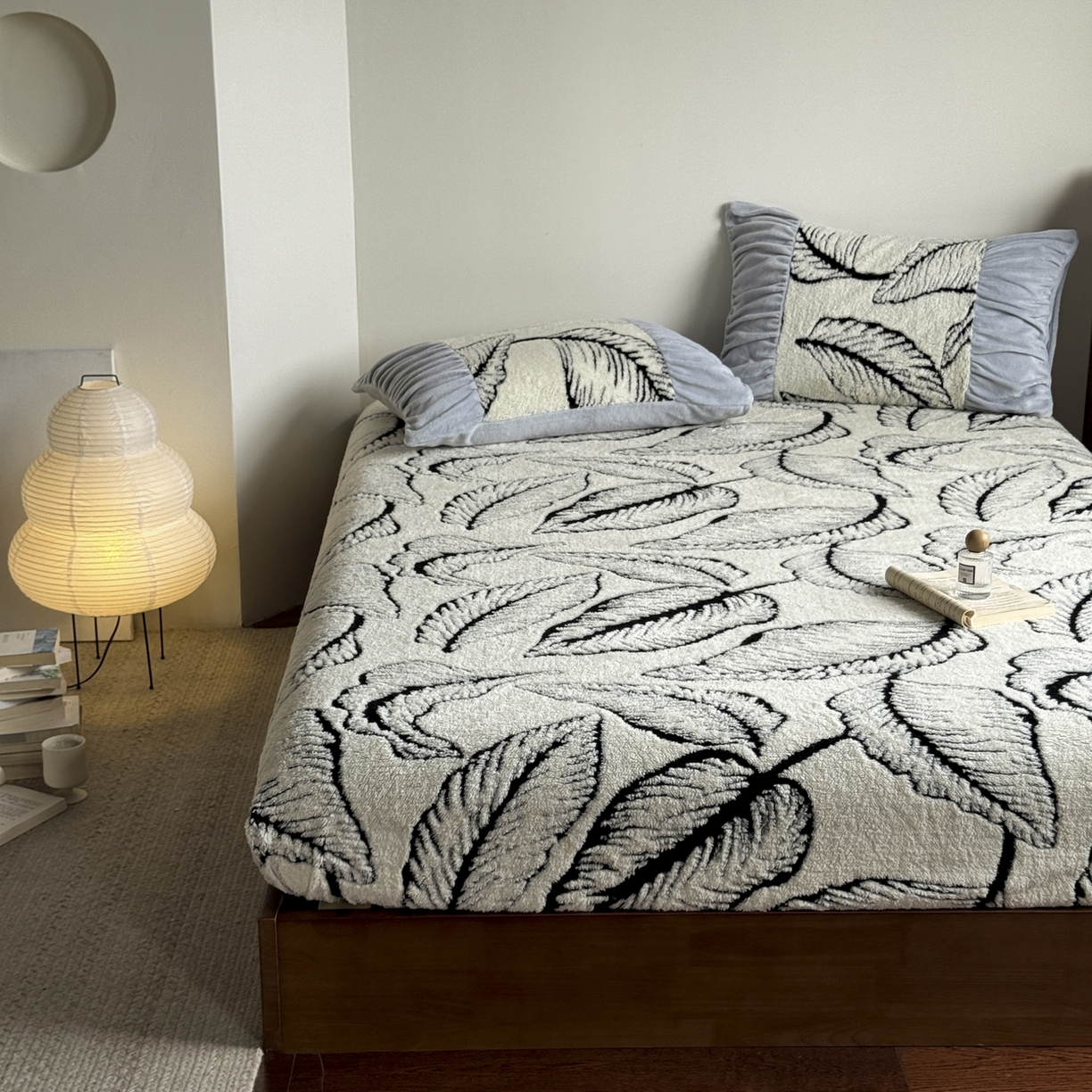 91家纺网 家纺一手货源 找家纺 新印象 2025新款阳离子绒保暖床笠 阳离子绒-樊林奶白