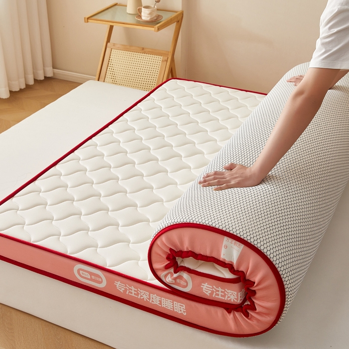 91家纺网 家纺一手货源 找家纺 鹿辉家居（原吉欧力） 2025新款牛奶丝记忆棉床垫-成人款 舒适红