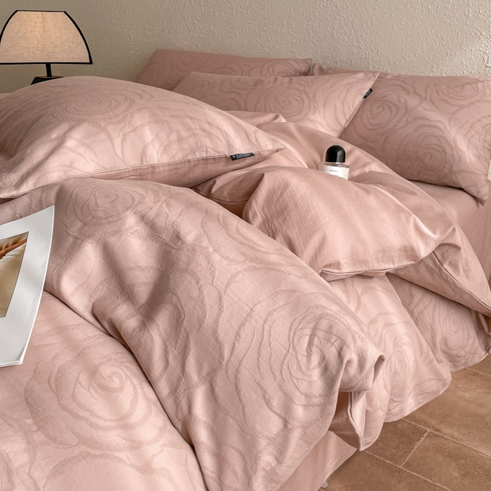 91家纺网 家纺一手货源 找家纺 宜代光年 2025新款色织水洗棉提花四件套（第二批） 夜未央-粉