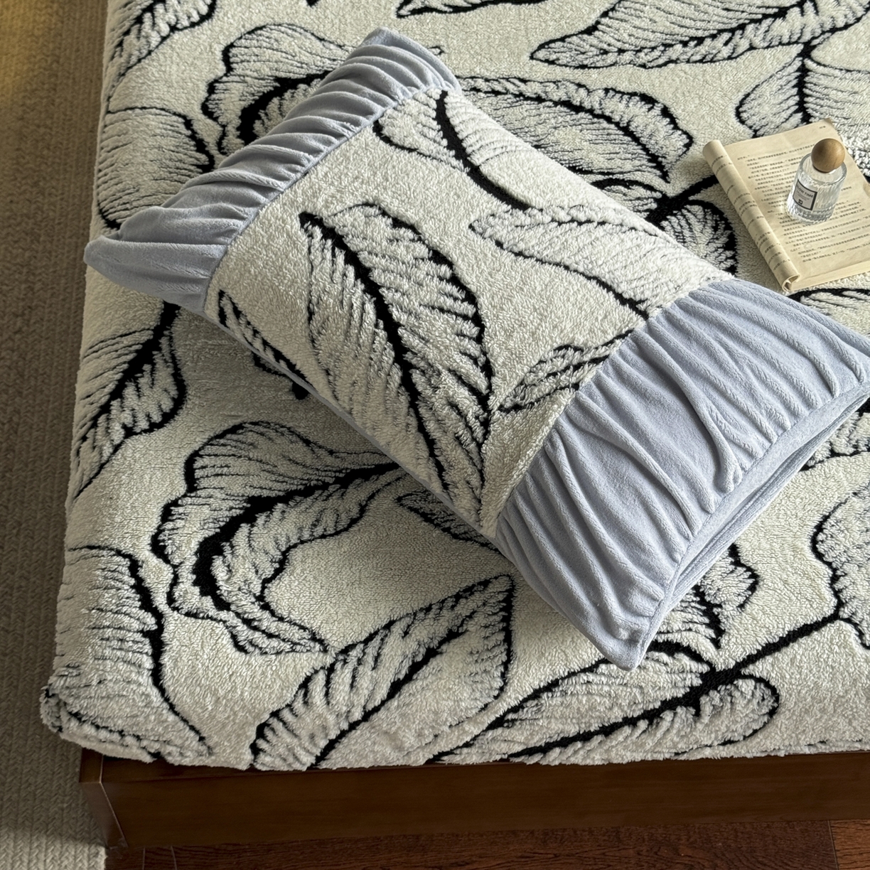 91家纺网 家纺一手货源 找家纺 新印象 2025新款阳离子绒保暖床笠 阳离子绒-樊林奶白