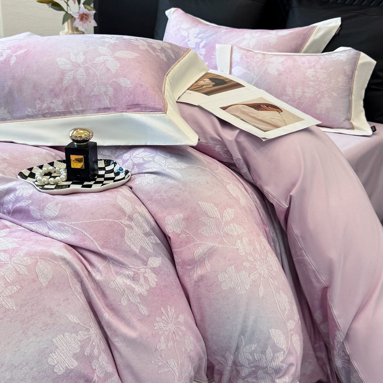 91家纺网 家纺一手货源 找家纺 （总）乔利卡沃 2025冬季热款A类加厚磨毛四件套全棉纯棉数码印花保暖被套床单高端轻奢风床笠床上用品