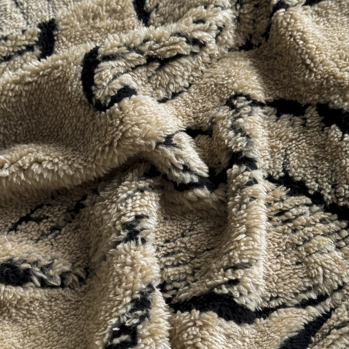 91家纺网 家纺一手货源 找家纺 新印象 2025新款阳离子绒保暖床笠 阳离子绒-樊林驼