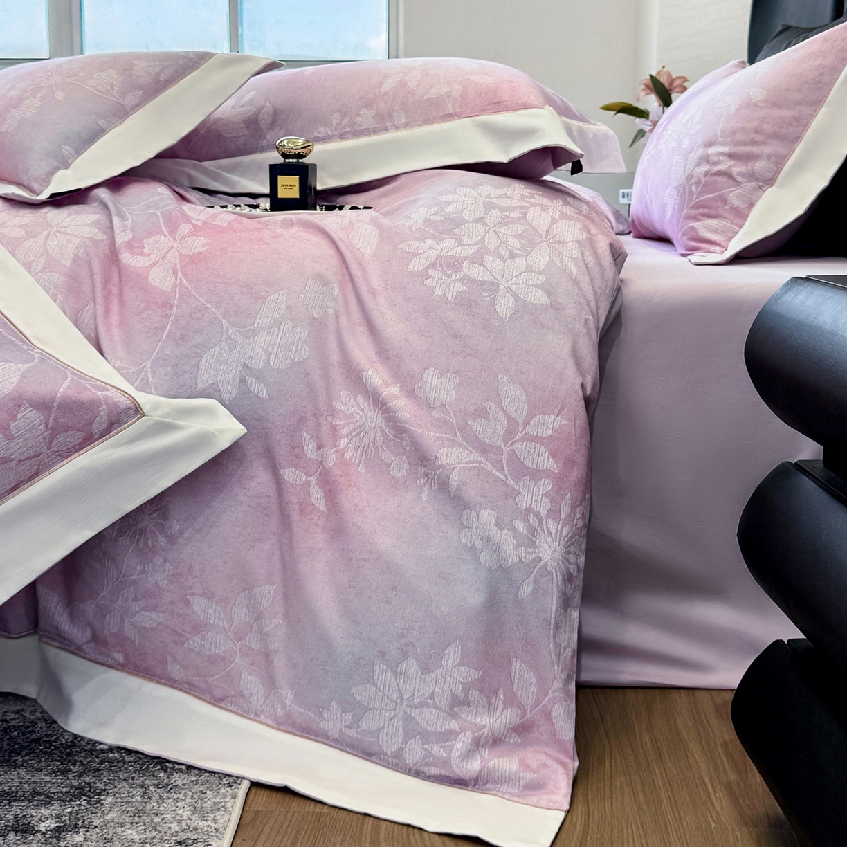 91家纺网 家纺一手货源 找家纺  2025冬季热款A类加厚磨毛四件套全棉纯棉数码印花保暖被套床单高端轻奢风床笠床上用品 瑾姝-黛紫