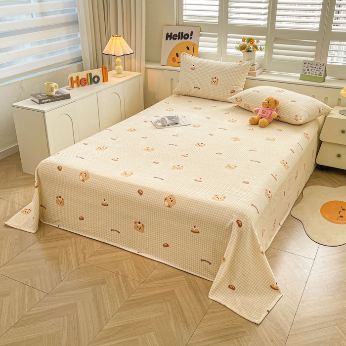 91家纺网 家纺一手货源 找家纺 爱屋及屋 2025新款牛奶绒印花床单 蛋糕小熊