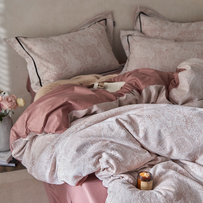 91家纺网 家纺一手货源 找家纺 （总）宜代光年 2025新款色织大提花织带枕套四件套