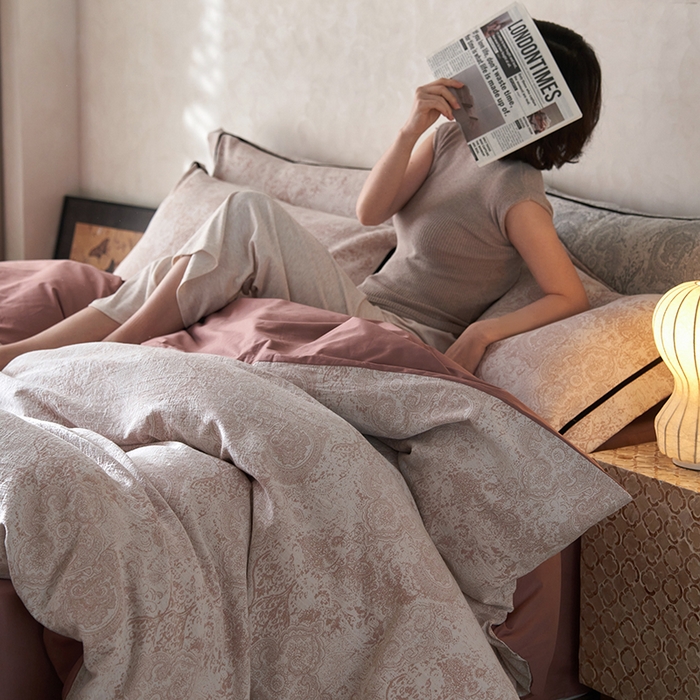 91家纺网 家纺一手货源 找家纺 （总）宜代光年 2025新款色织大提花织带枕套四件套