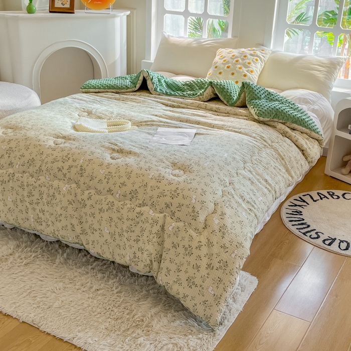 91家纺网 家纺一手货源 找家纺 美宜家 2025新款豆豆绒冬被子皱皱棉提花春秋被芯豆豆被 花语兔