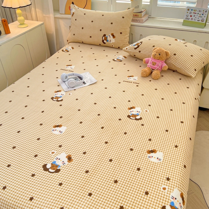 91家纺网 家纺一手货源 找家纺 爱屋及屋 2025新款牛奶绒印花床单 可爱猫