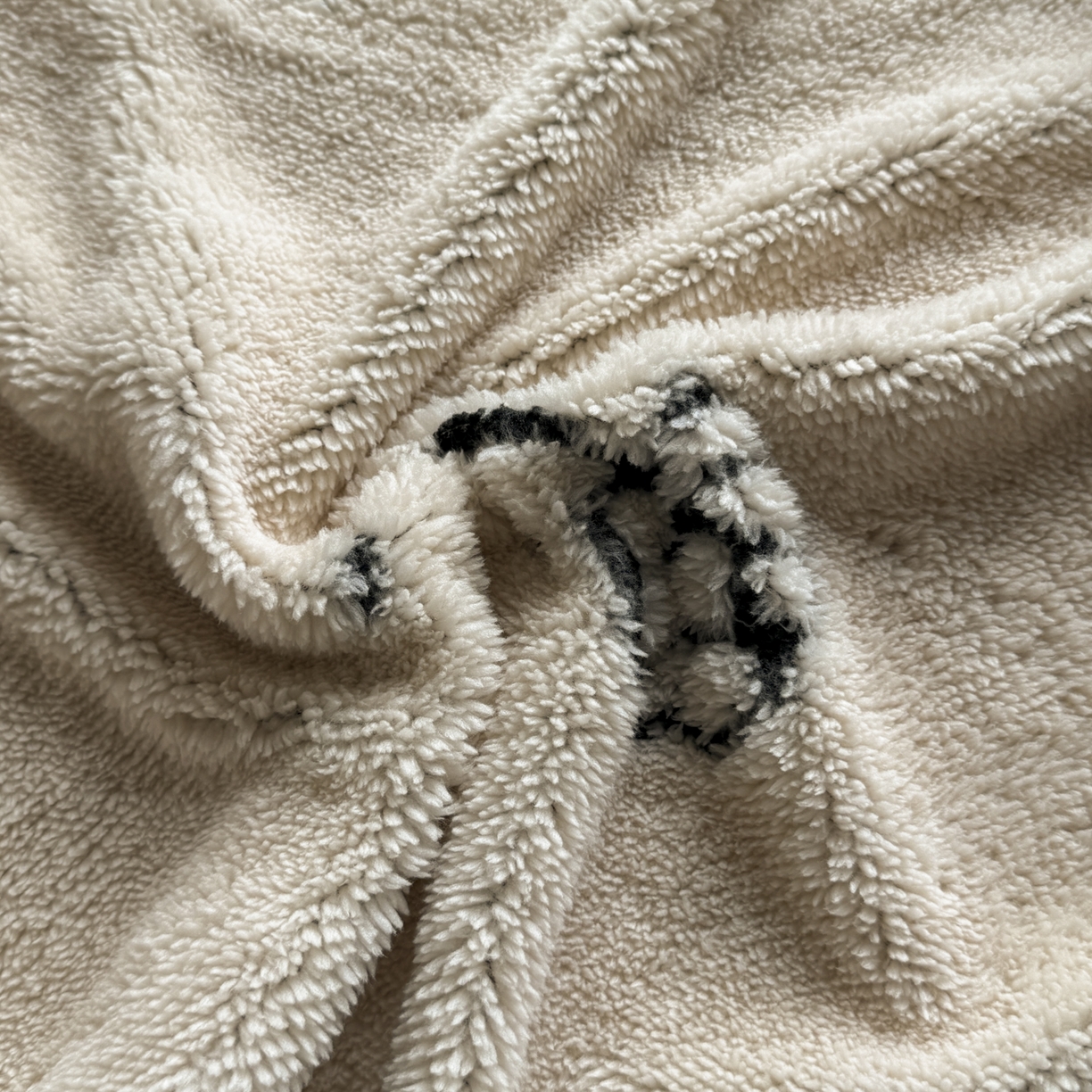 91家纺网 家纺一手货源 找家纺 新印象 2025新款阳离子绒保暖床笠 阳离子绒-赫本