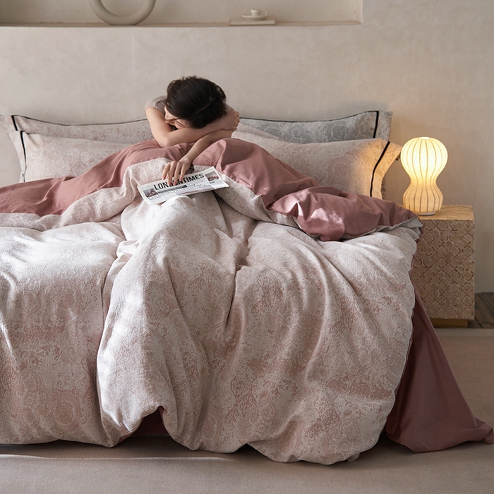 91家纺网 家纺一手货源 找家纺 宜代光年 2025新款色织大提花织带枕套四件套 神秘塔罗 浅咖