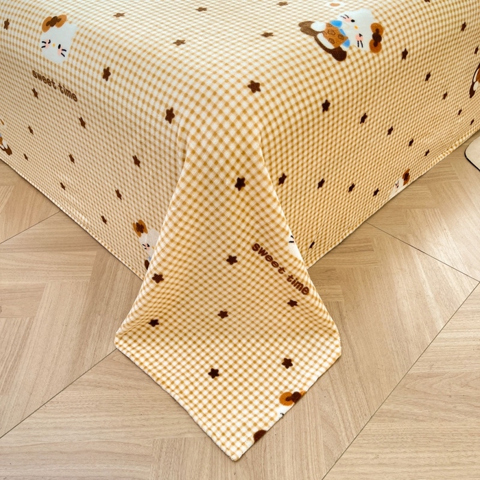 91家纺网 家纺一手货源 找家纺 爱屋及屋 2025新款牛奶绒印花床单 可爱猫