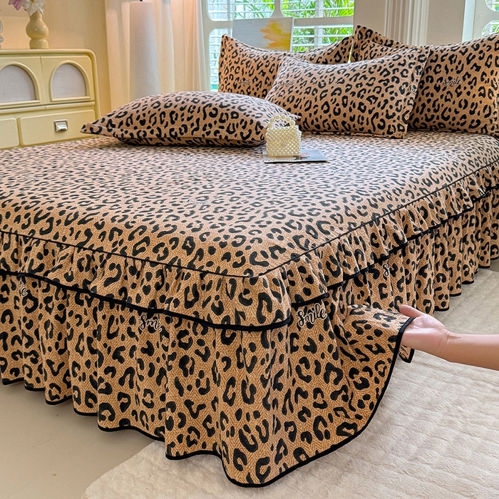 91家纺网 家纺一手货源 找家纺 优家居 2025新品水洗棉床裙四件套韩版糯糯棉水洗皱皱纱床罩直播爆款 豹纹-咖