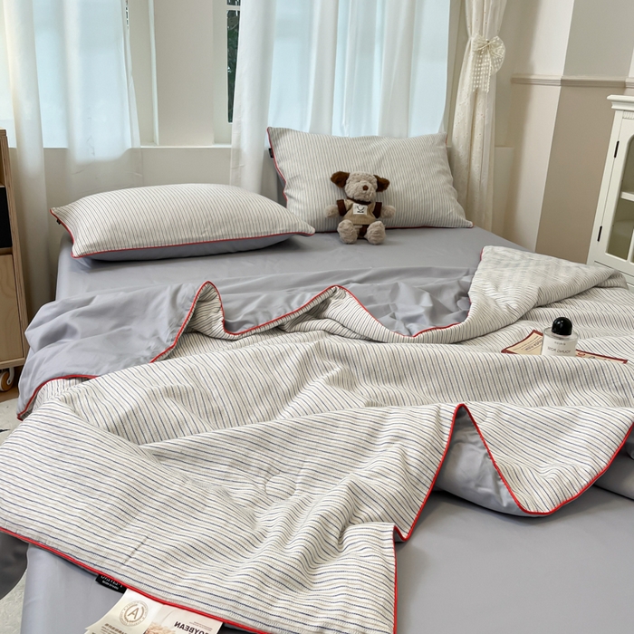 91家纺网 家纺一手货源 找家纺 宜代光年 2025新款全棉提花森韵系列大豆夏被子被芯 森韵夏被-蓝灰