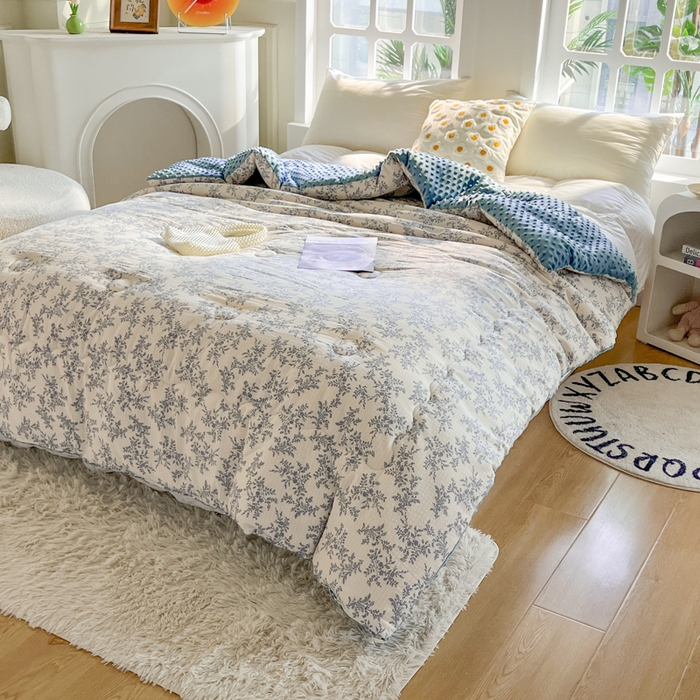 91家纺网 家纺一手货源 找家纺 美宜家 2025新款豆豆绒冬被子皱皱棉提花春秋被芯豆豆被 宁静