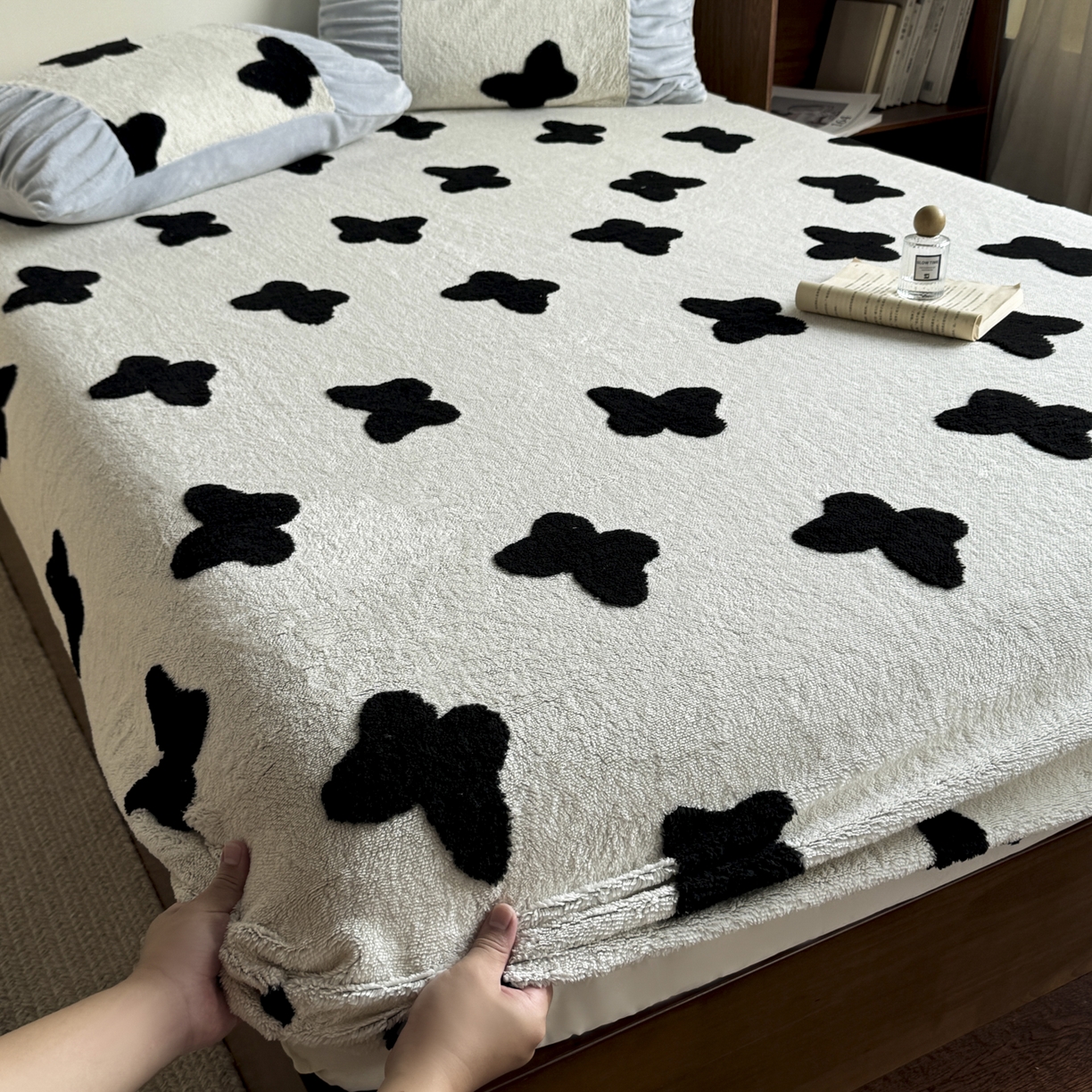 91家纺网 家纺一手货源 找家纺 新印象 2025新款阳离子绒保暖床笠 阳离子绒-琳蝶