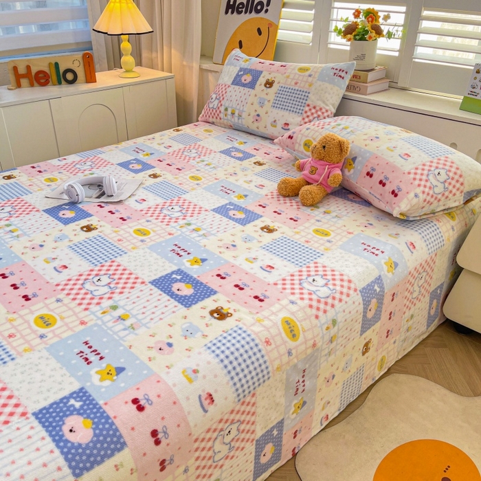 91家纺网 家纺一手货源 找家纺 爱屋及屋 2025新款牛奶绒印花床单 童话格梦