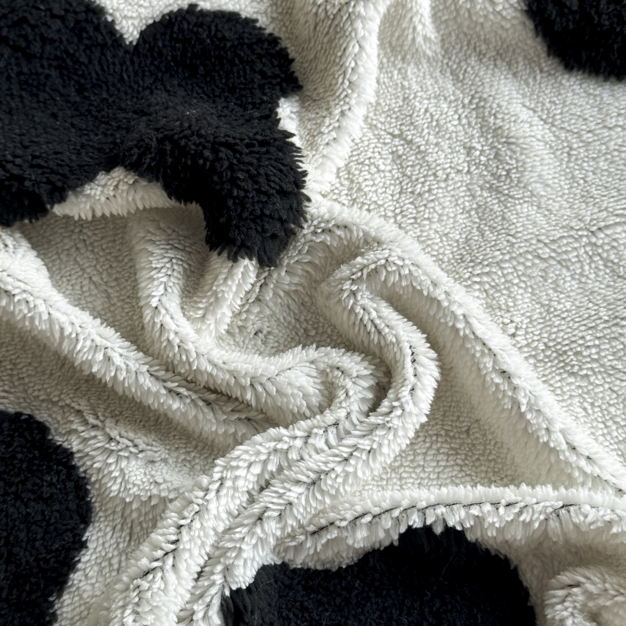 91家纺网 家纺一手货源 找家纺 新印象 2025新款阳离子绒保暖床笠 阳离子绒-琳蝶