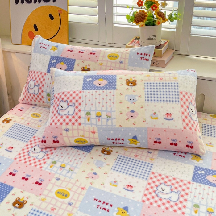 91家纺网 家纺一手货源 找家纺 爱屋及屋 2025新款牛奶绒印花床单 童话格梦