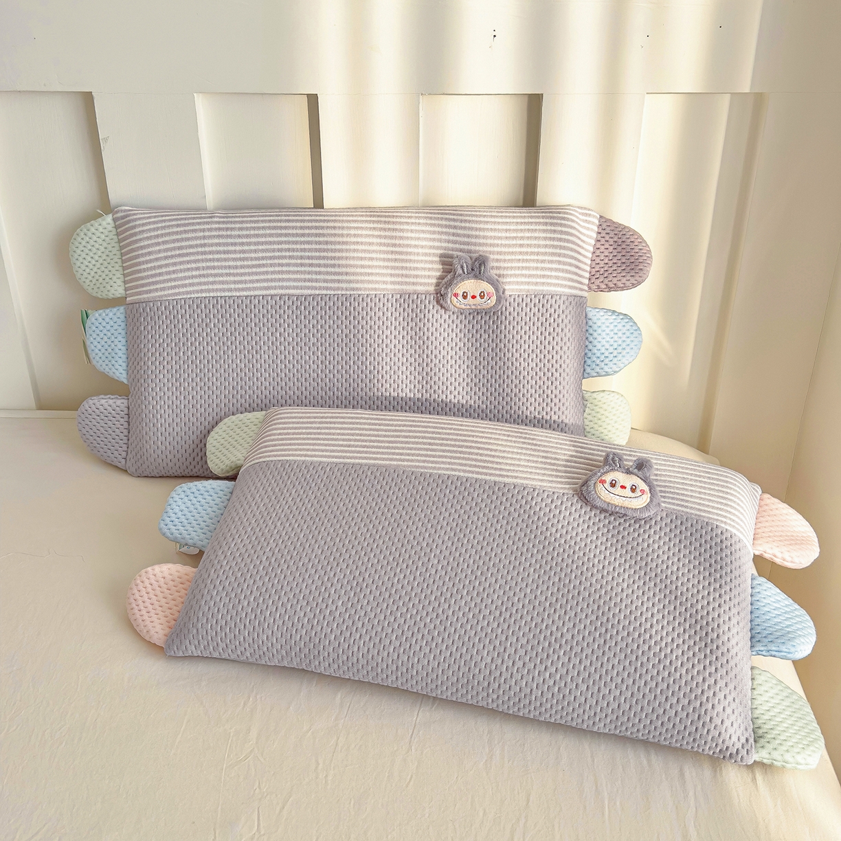 91家纺网 家纺一手货源 找家纺 诺可 2025新款秋冬学生儿童枕枕头枕芯-莱布布 莱布布-灰色