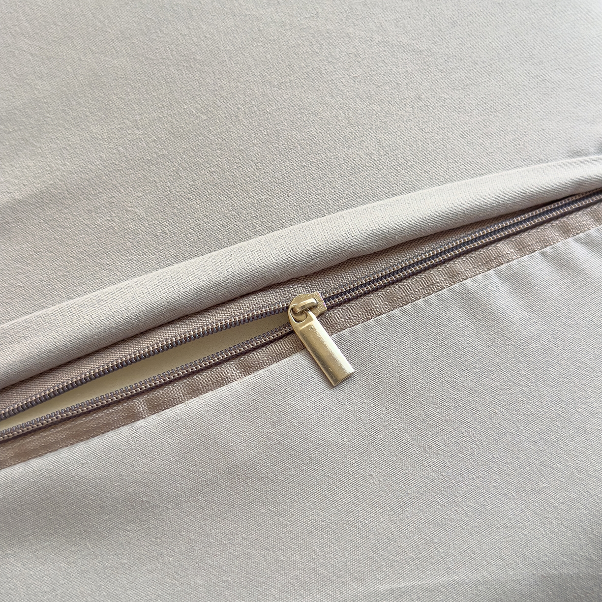 91家纺网 家纺一手货源 找家纺 诺可 2025新款秋冬学生儿童枕枕头枕芯-莱布布 莱布布-灰色