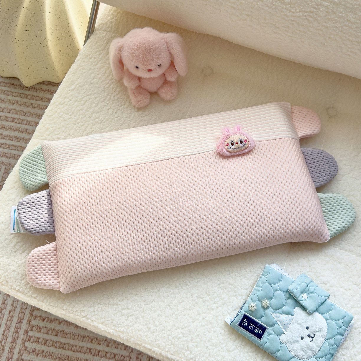 91家纺网 家纺一手货源 找家纺 诺可 2025新款秋冬学生儿童枕枕头枕芯-莱布布 莱布布-粉色