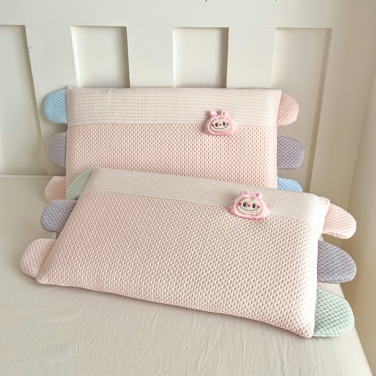 91家纺网 家纺一手货源 找家纺 诺可 2025新款秋冬学生儿童枕枕头枕芯-莱布布 莱布布-粉色